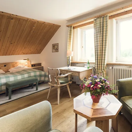 호텔 Parkhotel Margna Superior 4*