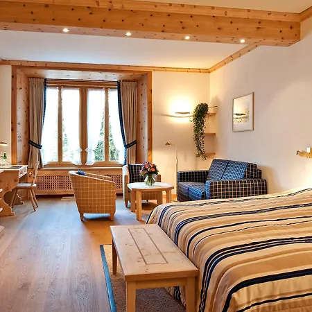 מלון Parkhotel Margna Superior 4*